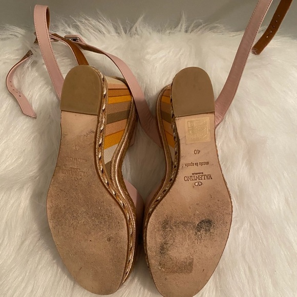 Valentino Garavani Espadrille Wedge Sandals - Picture 16 of 17